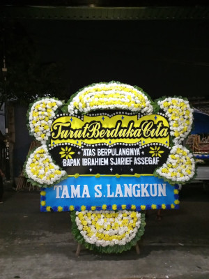 Papan Bunga Duka di Rawamerta